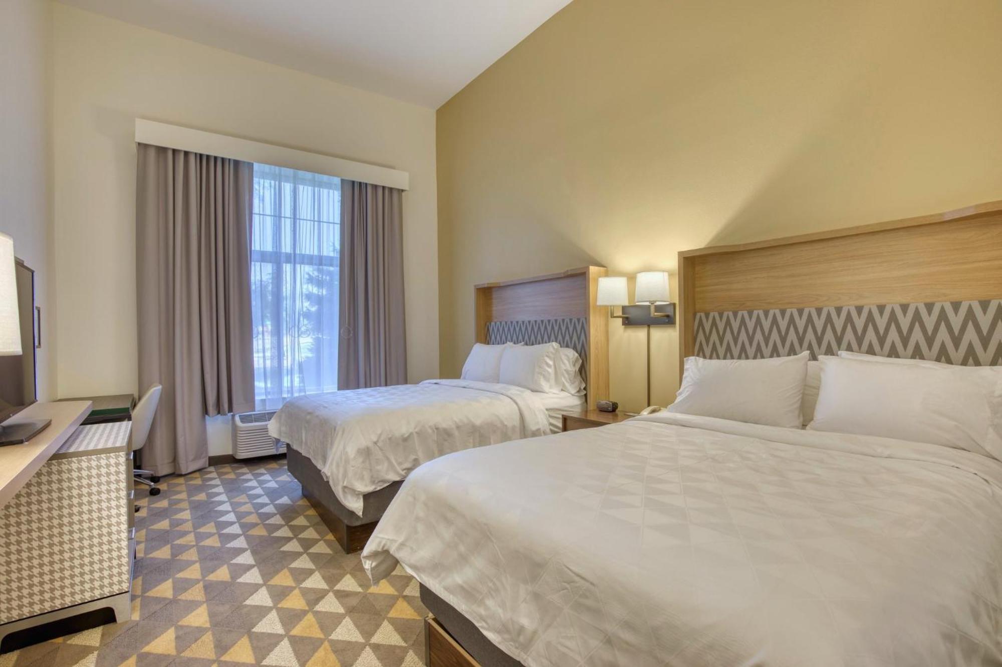 Holiday Inn Hotel & Suites Madison West - Middleton By Ihg Екстериор снимка