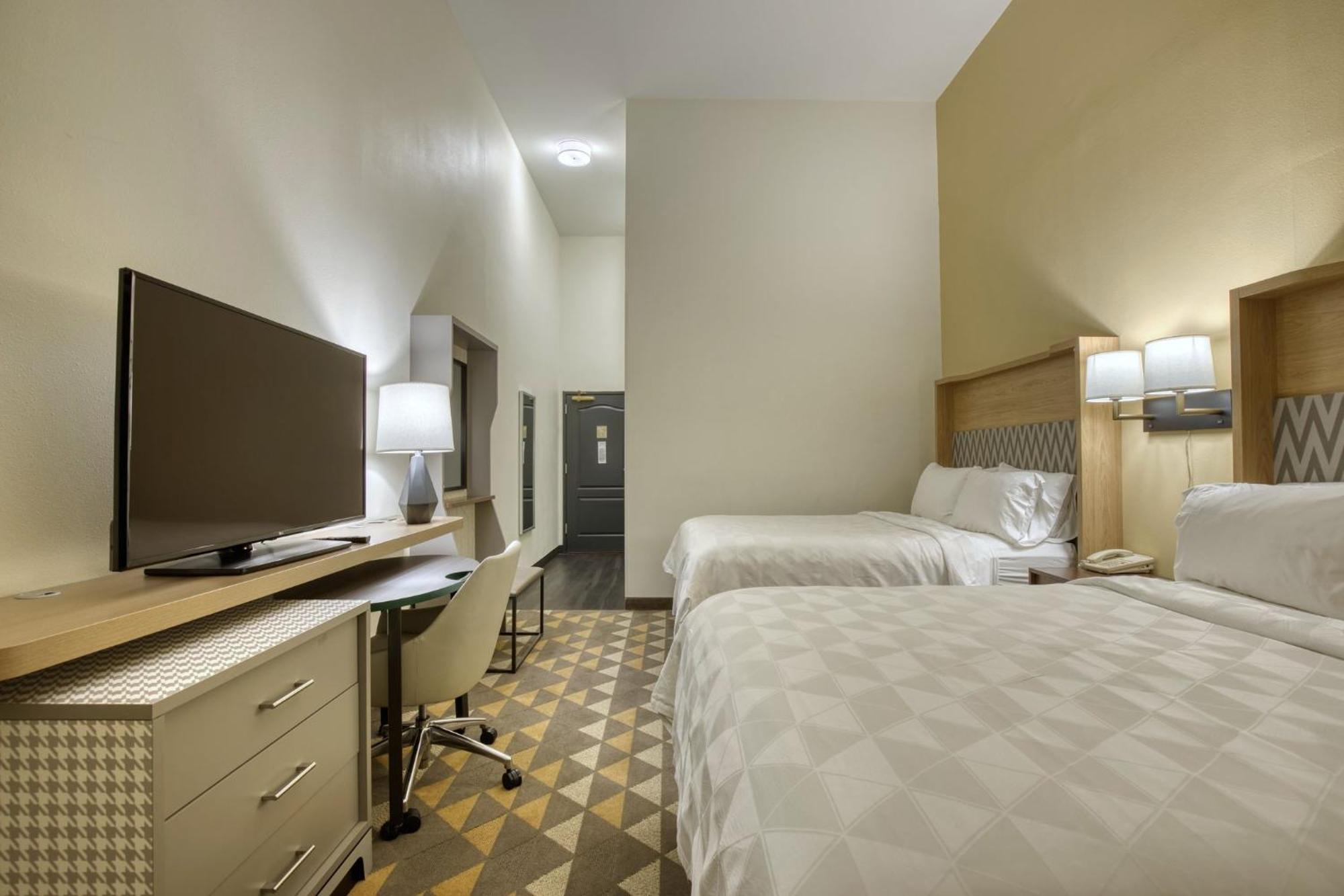 Holiday Inn Hotel & Suites Madison West - Middleton By Ihg Екстериор снимка